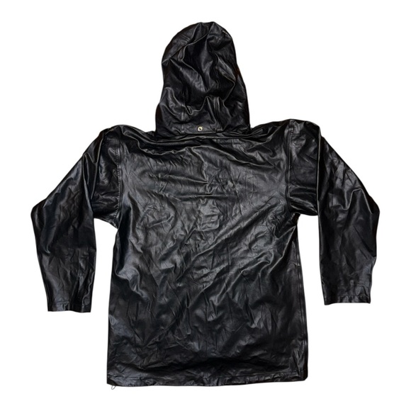 Helly Hansen Black Hooded Raincoat for Men - Picture 2 of 4